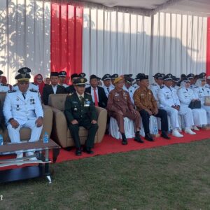 Sejumlah tamu undangan terlihat hadir dalam Upacara HUT RI di Kecamatan Taman.