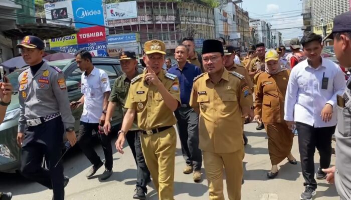 Pemkot Palembang Tertibkan Lapak PKL demi Pulihkan Saluran Air di Pasar 16 Ilir