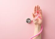 5 Kebiasaan Sehari-hari yang Bisa Memicu Kanker Payudara, Hati-hati!