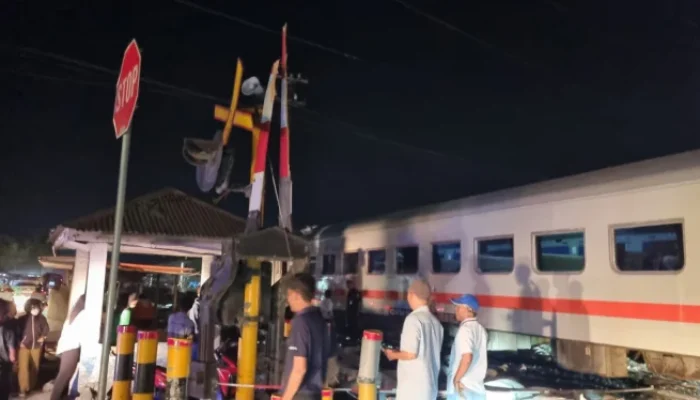 Truk Terobos Palang Kereta, Tewaskan Asisten Masinis: PT KAI Tempuh Jalur Hukum