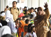 Sekolah Rakyat: Mimpi Pendidikan atau Proyek Elit yang Tak Menyentuh Akar Masalah?