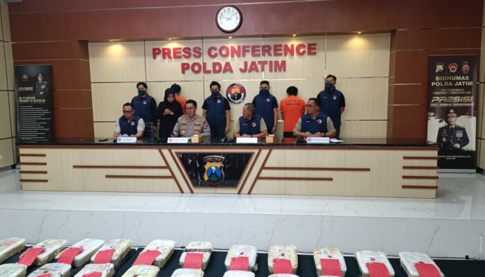 Polda Jatim Bongkar Jaringan Sabu Lintas Pulau, Dua Kurir Diamankan di Kalimantan Timur