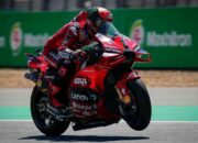 Podium Lebih Getir daripada Gagal Finis, Beda Respons Bos Ducati ke Marc Marquez dan Francesco Bagnaia