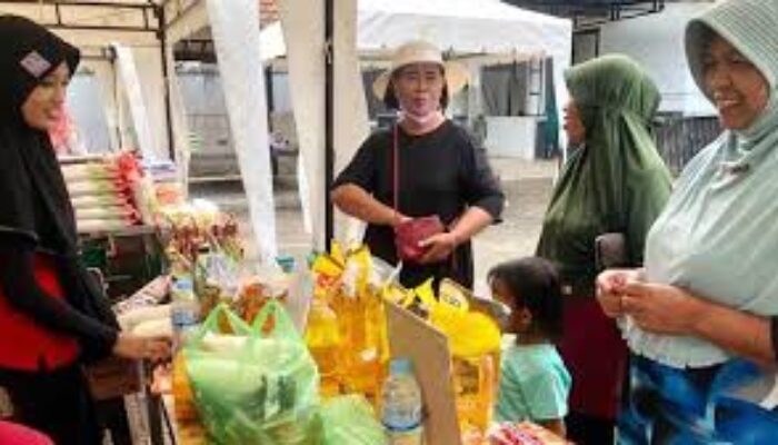 Pemkab Banyuwangi Bersama Bulog Terus Gencarkan Pasar Murah di 25 Kecamatan