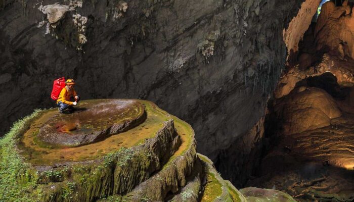 Hang Son Doong, Gua Raksasa di Vietnam yang Bisa Menelan Gedung 40 Lantai