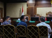 Siang Ini, Tiga Hakim Pembebas Ronald Tannur Akan Jalani Vonis di Pengadilan Tipikor