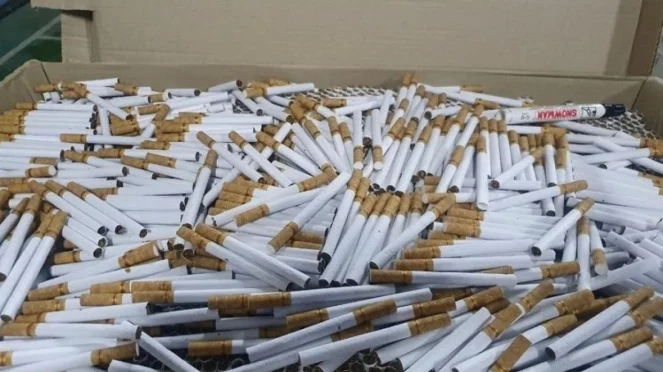 647f1b718195b bea cukai ringkus ribuan batang rokok ilegal 663 372
