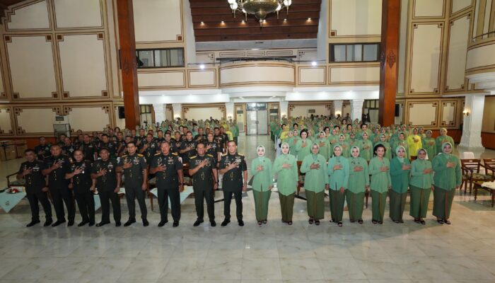 Unjuk kreatifitas dan Potong Tumpeng Tandai HUT Persit ke-79 di Kodam Brawijaya