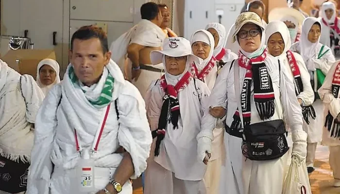 97% Visa Haji Embarkasi Surabaya Sudah Keluar, 1.060 Jemaah Masih Menunggu