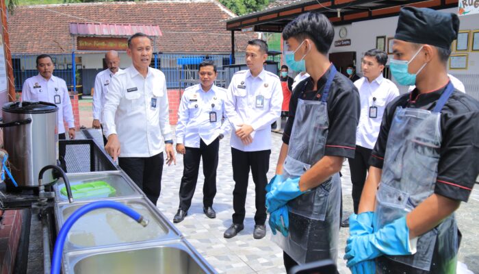 24 Narapidana Terima Remisi Khusus Waisak 2025 di Jawa Timur