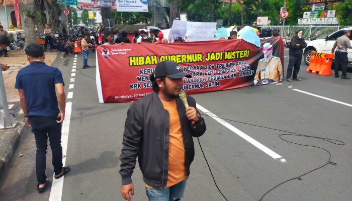 Jaka Jatim Geruduk Grahadi, Tagih Penuntasan Kasus Hibah Rp2 Triliun