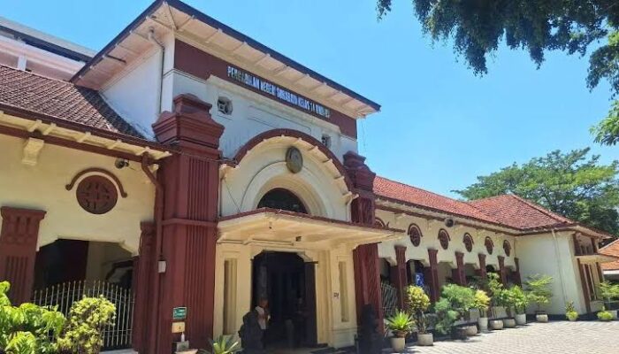 Data Tuntutan Putusan terdakwa Penggelapan Jabatan Rp3,7 M Kosong, Ada Apa PN Surabaya ?