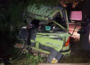 Dua Truk Tabrakan di Jalur Arteri Jombang, Satu Sopir Alami Patah Kaki
