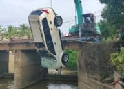 Panik Usai Pajero Nyemplung Sungai, Pengemudi Wanita Kabur dan Belum Ditemukan