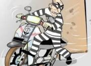 Nekat Curi Motor, Pengamen di Surabaya Babak Belur Dihajar Massa