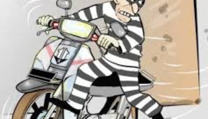 Nekat Curi Motor, Pengamen di Surabaya Babak Belur Dihajar Massa