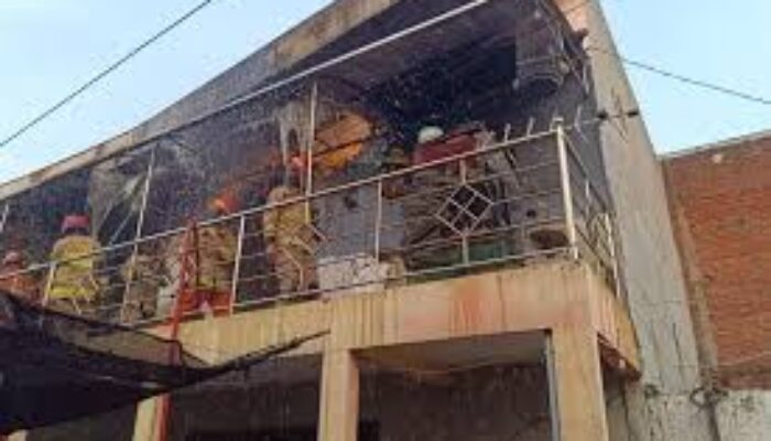 Ditinggal Pemilik Berjualan, Rumah di Kampung Malang Wetan Terbakar Akibat Korsleting