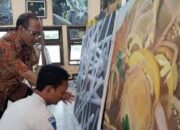 Pensiunan Guru SMKN 12 Surabaya Pamerkan 16 Lukisan Kontemporer, Karyanya Tembus Swedia dan Brasil