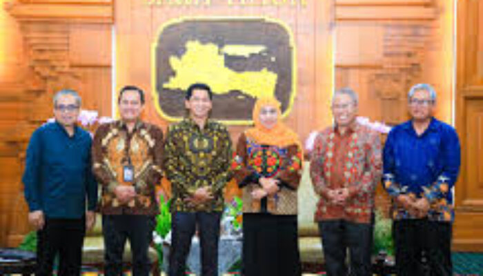 Gubernur Khofifah Siapkan Asrama Mahasiswa ITS Jalur KIP Kuliah Asal Jatim