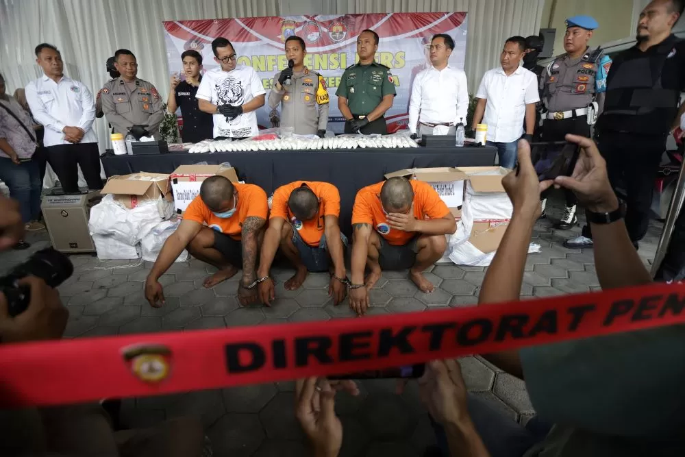 rilis narkoba 1juta pil koplo di kota Mojokerto 1229131824