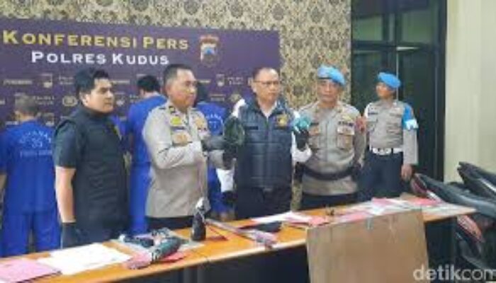 Dukun Gadungan Asal Surabaya Tipu Warga Kudus Ratusan Juta Rupiah dengan Modus Gandakan Uang