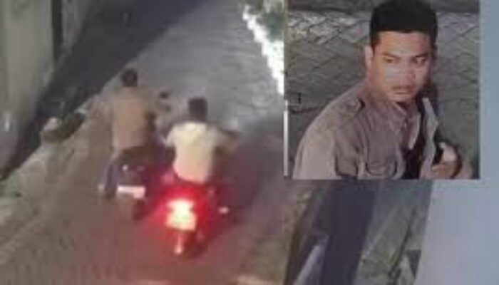Terekam CCTV, Dua Pelaku Curanmor Beraksi di Jalan Gresikan Surabaya