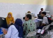 Viral! Wali Murid Antre Sejak Subuh Demi PIN SPMB di SMA Surabaya, Sistem Dinilai Tak Efisiens