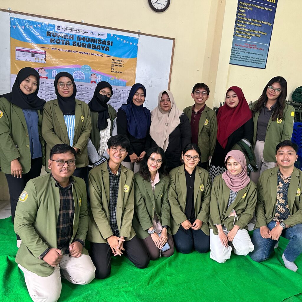 Kelompok KKN 104 UPN “Veteran” Jawa Timur Lakukan Survei di Sejumlah RW Guna Wujudkan Program Kerja Efektif