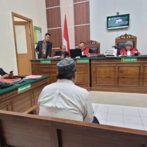 Gigit Jari, Residivis Penadah Barang Antik Dituntut Tinggi