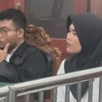 Mamah Muda di Surabaya Edarkan Sabu dan Pil Koplo