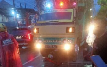 Truk muat tebu yang terlibat laka maut dengan sepeda motor Honda NSR yang dikendarai mudin Desa Tanjekwagir