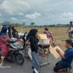 Musim Layang-Layang, Warga Desa Tawangsari dan Sekitarnya Padati Lahan Kosong Perum Griya Taman Asri untuk Bermain Sore Hari