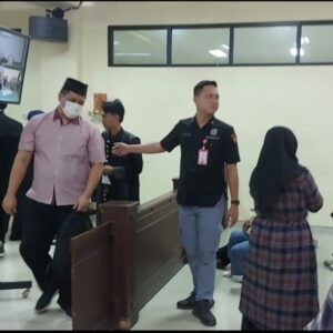 Kades Trosobo Taman Nonaktif Heri Achmadi, SH di Vonis 3 Tahun Penjara Dalam Kasus Pungli PTSL