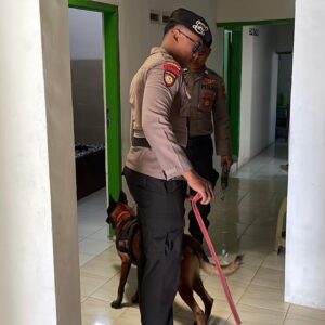 Rumah Warga Bebekan Taman Disatroni Maling, Polisi Turunkan Anjing Pelacak