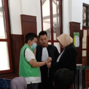 Sudah Tua Main Judi Online SBOBET, Tan Willyanto Didakwa Pasal Berlapis