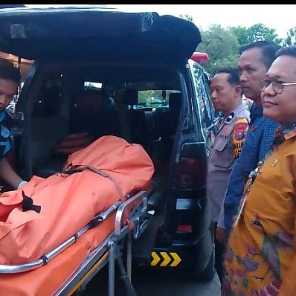 Baru Tiba dari Kalimantan, Penumpang Travel Meninggal Mendadak di Angkringan Semampir Sedati
