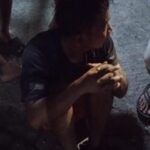 Maling kotak amal makam kembar Tropodo yang sempat mendapat hadiah pukulan dari warga yang geram