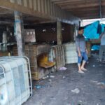 kunjungan tim unit tipiter polres Bulukumba, dilokasi yang diduga jadi tempat penampungan solar subsidi, kamis, 25/09.