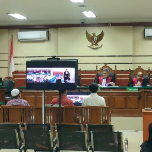 Majelis Hakim Jatuhkan Vonis Ringan ke Mantan Kades Tambaksawah, Jaksa Masih Pikir-Pikir