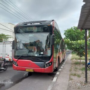 Lansia Tewas Tertabrak Suroboyo Bus di Terminal Purabaya