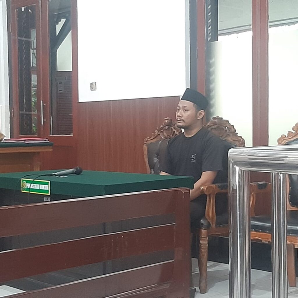 Moh Iksan Didakwa Penadahan Koleksi Uang Kuno Curian Milik Budi Setiawan