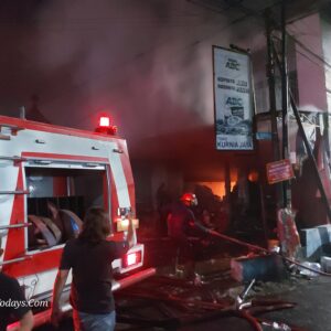 Toko Sembako di Geluran Taman Terbakar Hebat, Kerugian Capai Puluhan Juta Rupiah