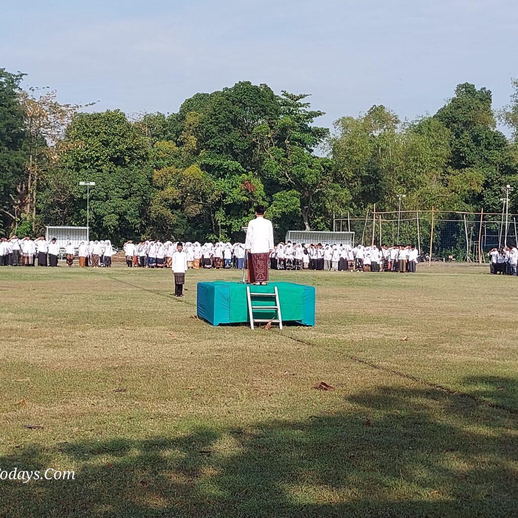 Kades Bringinbendo Taman Hadiri Apel Akbar HSN Bersama Ribuan Santri YPM Komplek Bringinbendo