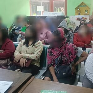 Razia Pekat di Krembung, 15 PSK dan 3 Pria Diamankan dari Warkop Remang-Remang