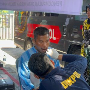 Tim SAR Kerahkan Alat Berat, Polda Jatim Kumpulkan DNA Keluarga Korban Ambruknya Musholla Ponpes Al Khoziny