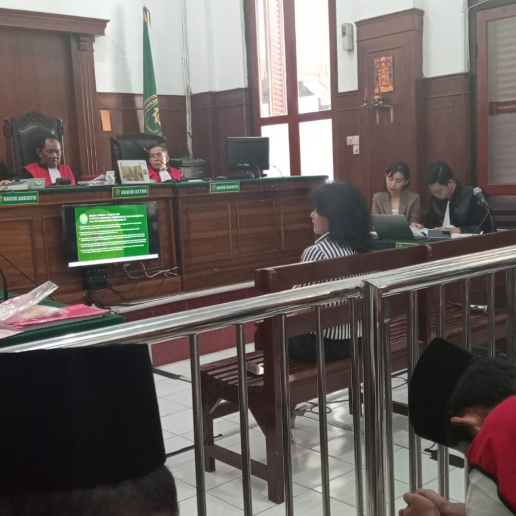Sidang KDRT Selebgram Vinna, Saksi Orang Tua Sebut Sena Menjerit dan Gebrak Meja Tengah Malam
