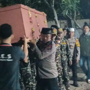 Duka Mengiringi Pemakaman Santri Asal Damarsi Sidoarjo, Korban Ambruknya Musholla Ponpes Al Khoziny