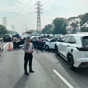 Kecelakaan Karambol Libatkan Empat Mobil di Tol Waru–Juanda, Lalu Lintas Sempat Macet Panjang