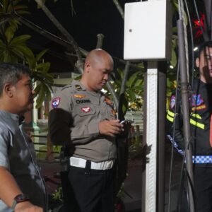 Satlantas dan Dishub Sidoarjo Lakukan Penyesuaian Waktu Lampu Lalu Lintas di Simpang Pagerwojo
