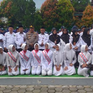 Kapolsek Prigen Jadi Pembina Upacara di MTsN 3 Pasuruan, Ajak Siswa Jauhi Kenakalan Remaja